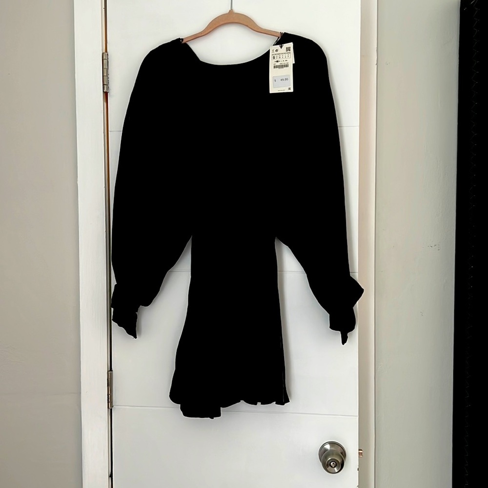 Zara dress. Black. Long sleeve. New with tags